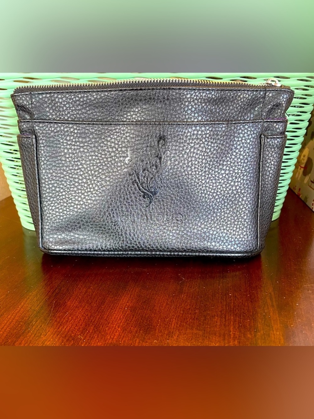 YOUNIQUE Multi-Pocket Cosmetic Bag BLACK